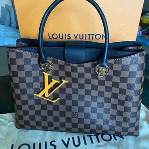 Louis Vuitton Riverside Handbag. Brand New